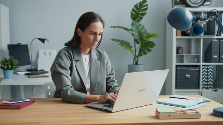 Corporate Mental Health Specialists: Supporting Employee Wellbeing