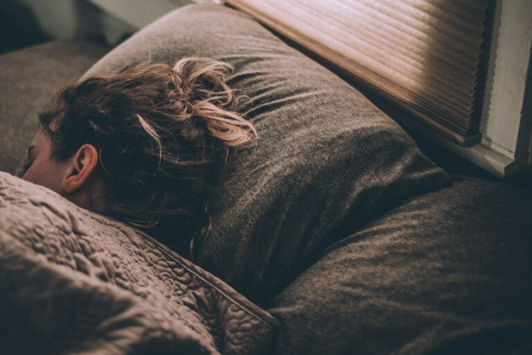 Why Parents Are Turning to a Sleep Coach Online for Family Wellbeing